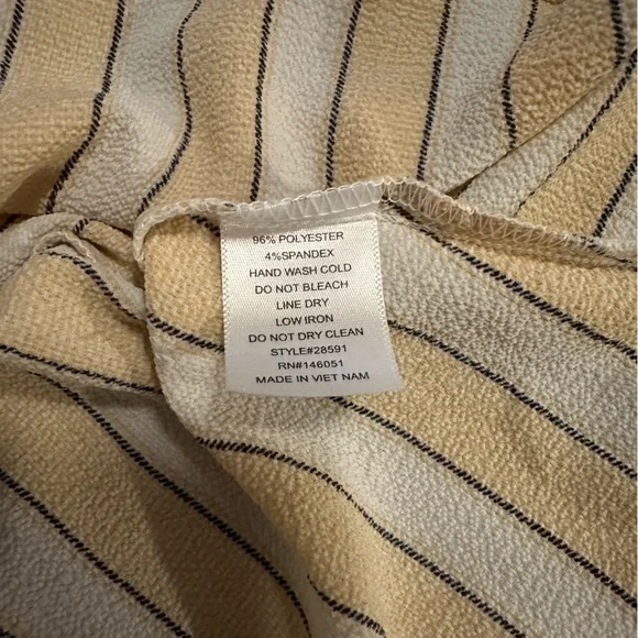 NWT Monteau Yellow And White Peplum Blouse - Women size L - Picture 4 of 4